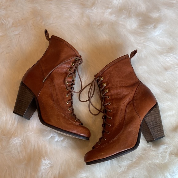 Rag & Bone Cognac Leather Lace Up Bootie - Picture 2 of 9
